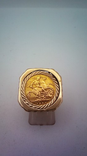 1982 half sovereign coin set - half,