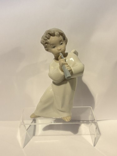 Lladro 4540 angel playing - #4540, "angel
