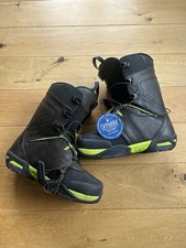 Salomon Synapse Snowboard Boots. UK 8. Never Worn, Few Scuff. No Footbed/insole