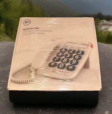 BT Big Button 200 Corded Phone with Handsfree Speaker Free Postage 