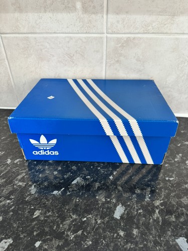 Adidas empty shoe - adidas,