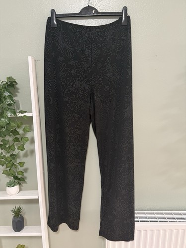Detailed black silver - &,