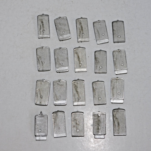 Assorted 50 white metal - 20,