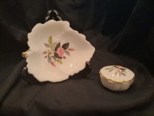 WEDGWOOD HATHAWAY ROSE, 2 ITEMS, A LEAF  SHAPED TRINKET TRAY AND A LIDDED POT