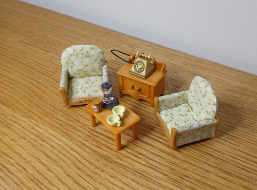 Sylvanian families living room - families,