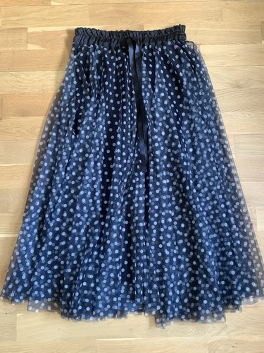 Billi made earth - earth, tulle