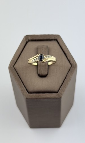 Sapphire and diamond 9ct - diamond,