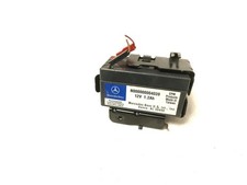 MERCEDES-BENZ E W212 BATTERY