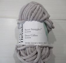 Loops & Threads Sweet Snuggles