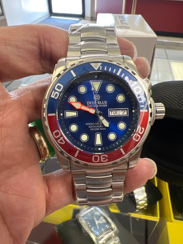 Authentic deep blue diver - deep,