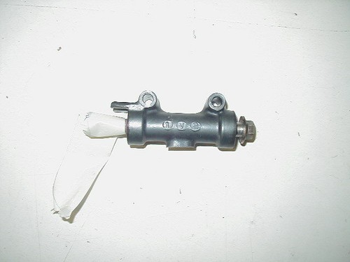 Brake distributor cylinder
