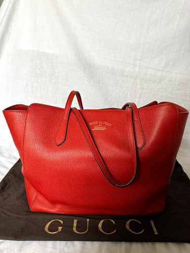 Authentic gucci red pebbled - gucci,