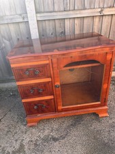 Hifi Cabinet 