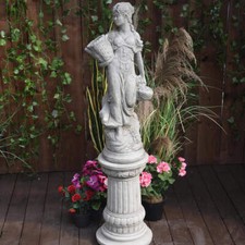 Classic Basket Lady Garden