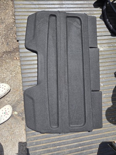 Parcel shelf compatable - parcel, for
