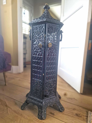 Beautiful victorian cast - victorian,