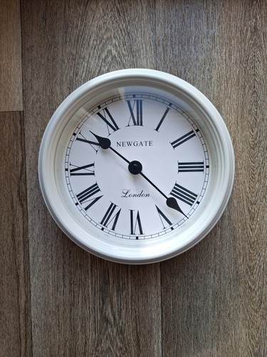 Small newgate london wall - small,