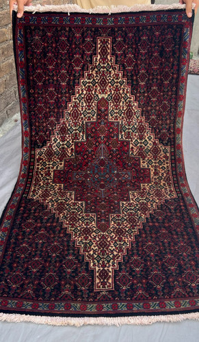 Stunning vintage oriental - stunning,