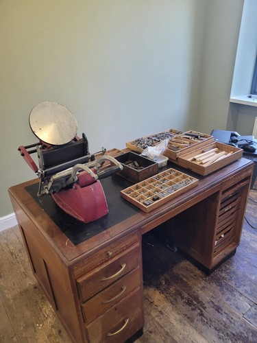Letterpress adana eight five - letterpress,