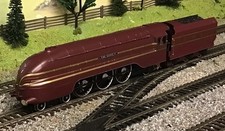 Hornby R3639 LMS Sreamlined