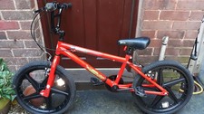 SHOCKWAVE BMX BIKE IN VERY