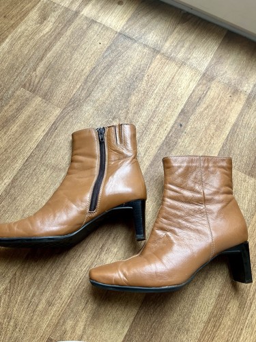 Ladies clarks cushion soft tan - soft,