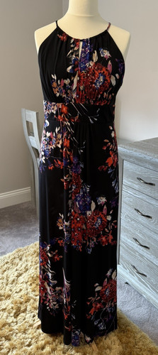 Gorgeous floral flattering - gorgeous,