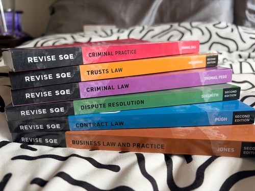 Sqe law revision book - law,
