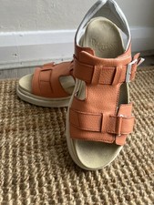 Dr Martens Kamilah Sandals