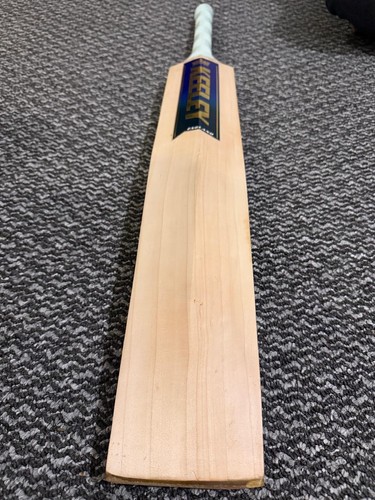 Cricket bat english willow - cricket,