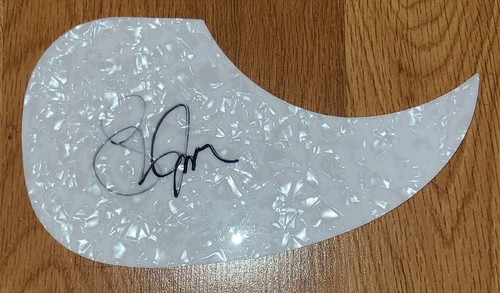 Shawn johnson signed - shawn,