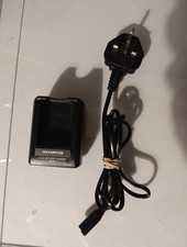 Original OLYMPUS BCS-1 Charger