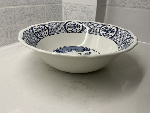 Furnivals old chelsea serving - chelsea,