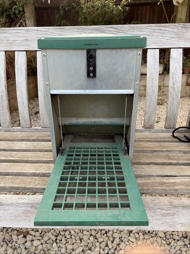 Feedomatic galvanized treadle - feedomatic,
