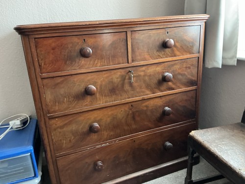 Antique chest drawers - of,