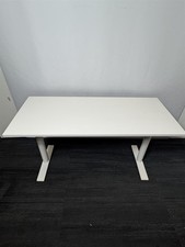 Kinnarps White Table 140X60 (E8C-E61-FDA)