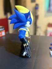 Sonic/Wolverine Figure Statue