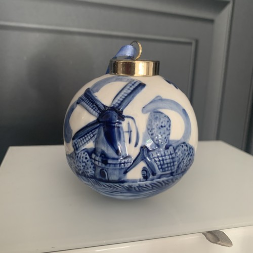 Delft handpainted bauble - handpainted,
