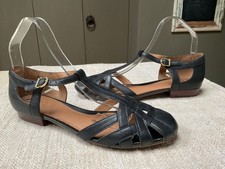 Clarks Artisan Tan leather
