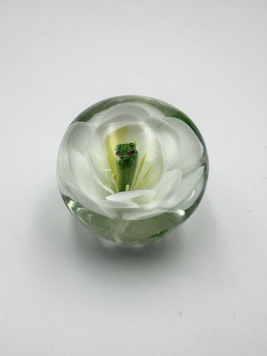 Vintage art glass paperweight - vintage,