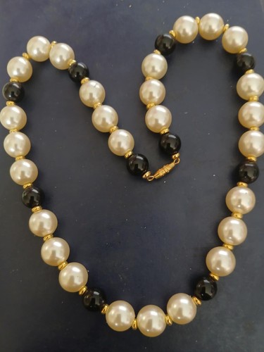 Vintage costume pearls lots - pearls,