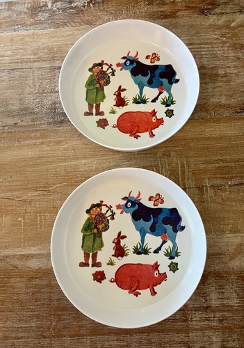 Two vintage melamine - vintage, gaydon