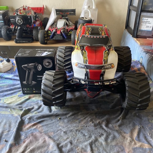 Traxxas maxx runs well - t,