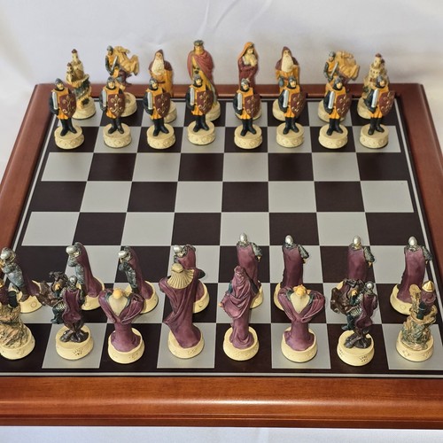 Chess set vintage king arthur - king,