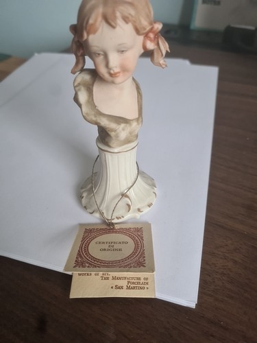 Porcelain figurine bust - porcelain,