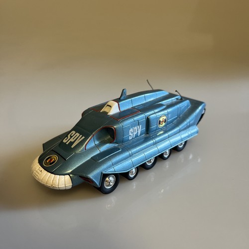 Captain scarlet spectrum - captain,