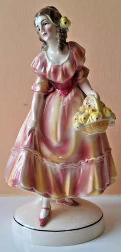 Art deco figurine lady - art, with