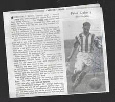 AUTOGRAPH ON MAGAZINE PICTURE - PETER DOHERTY - HUDDERSFIELD TOWN