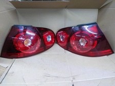 VOLKSWAGEN GOLF MK5 R32