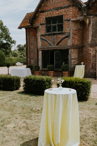 Round table cloth butter - , lemon